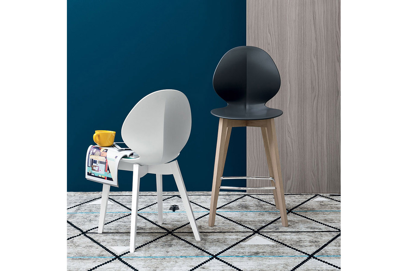 Sedia e sgabello Basil di Calligaris gambe legno da Righetti mobili a Novara
